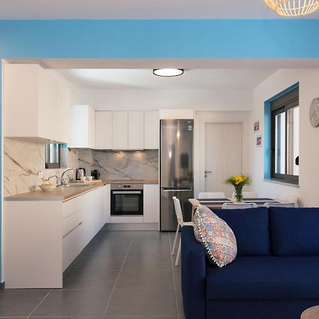 Greek Sky - New Modern Apartment With Shared Pool Tavronitis Exteriér fotografie