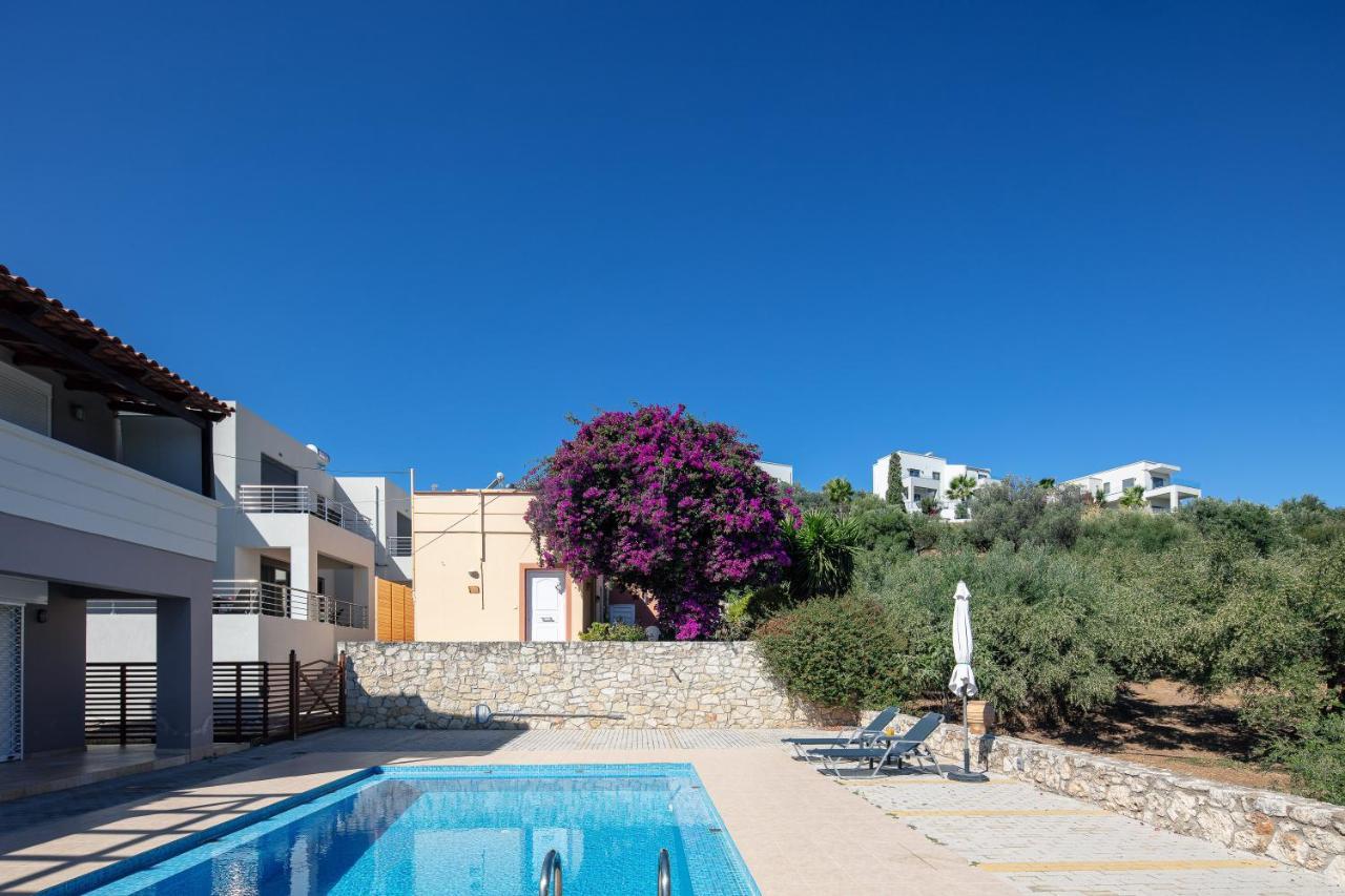 Greek Sky - New Modern Apartment With Shared Pool Tavronitis Exteriér fotografie
