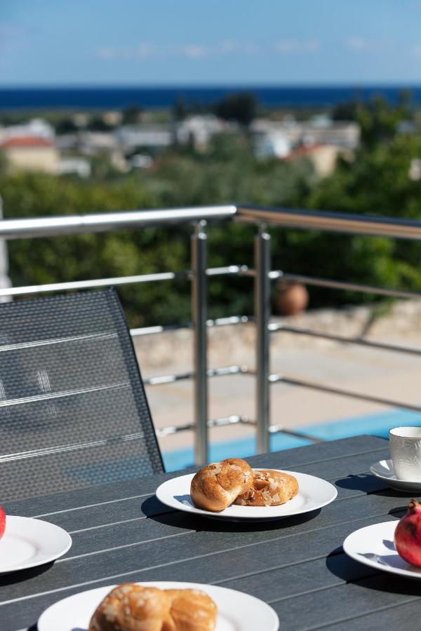 Greek Sky - New Modern Apartment With Shared Pool Tavronitis Exteriér fotografie