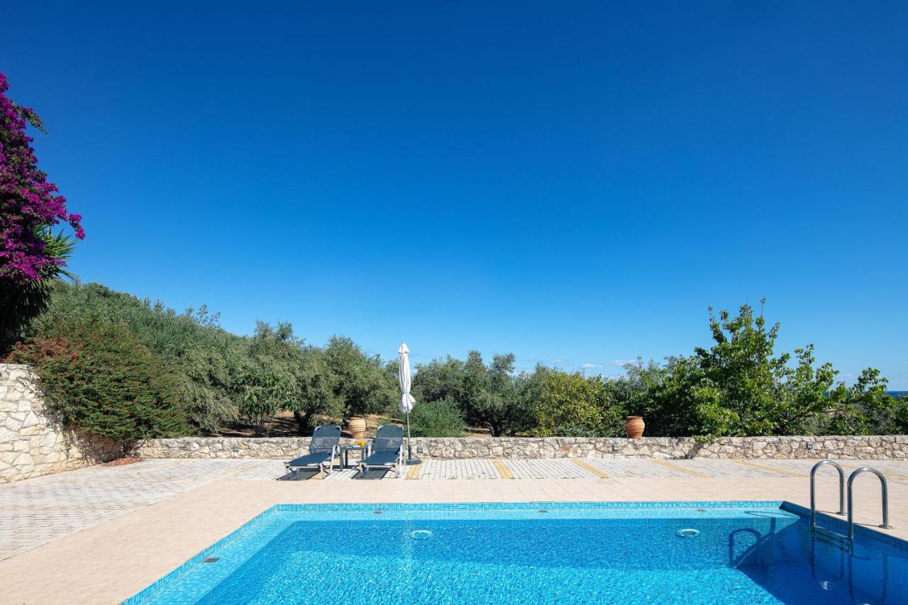 Greek Sky - New Modern Apartment With Shared Pool Tavronitis Exteriér fotografie